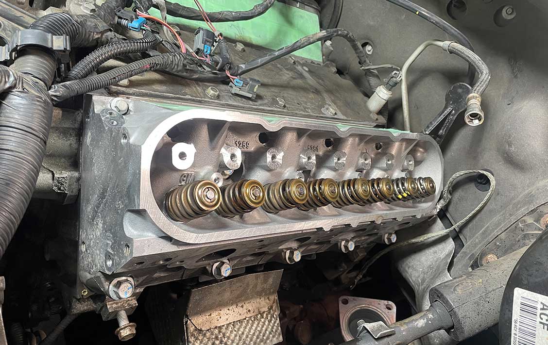 手に入りにくい車、部品、パーツもチェックマン独自のルートから仕入れることができます！